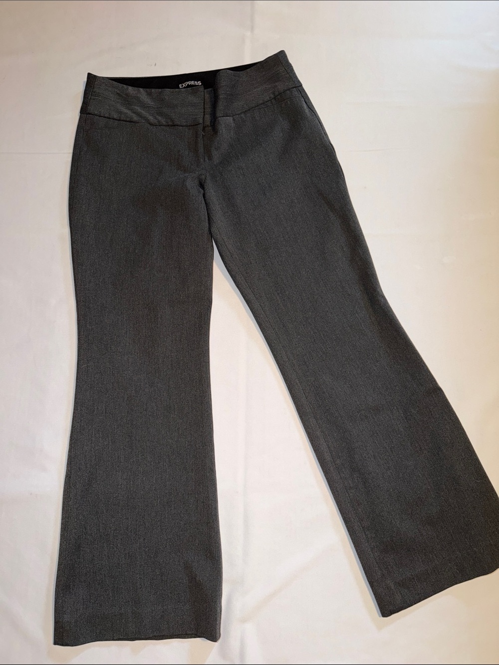 Express Editor Charcoal Gray Flared Dress Pants Women's Size 4 Short Petite